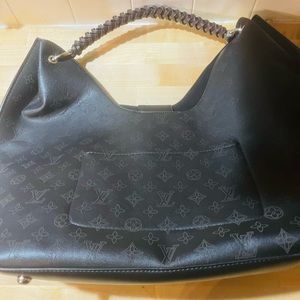 Black LV Hobo Marina Leather: 1:1 copy